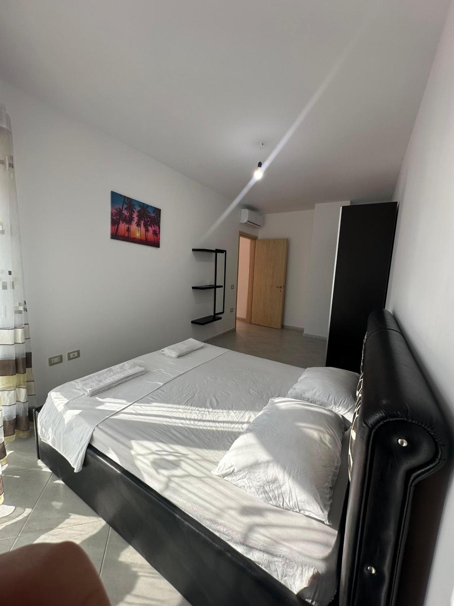 Sea View Apartment Vlorë Екстериор снимка