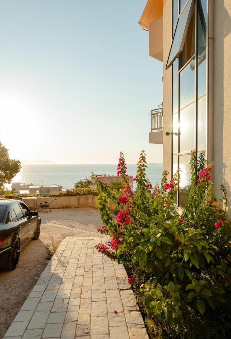 Sea View Apartment Vlorë Екстериор снимка
